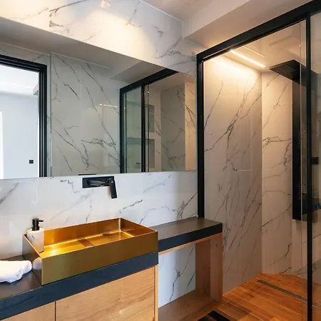 Alveo Del Mare ハニア